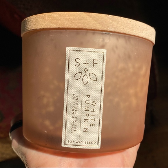 NEW Sand + Fog Pumpkin Harvest Soy Wax Blend w/Essential Oils 2 Wick Candle 12oz - Picture 7 of 7